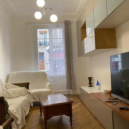 Beau 3 Pieces A 13 Apartment